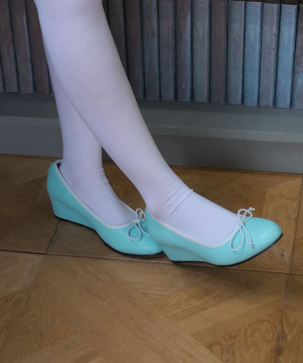 스묜(SMYEON) Color Wedge Ballet Pumps