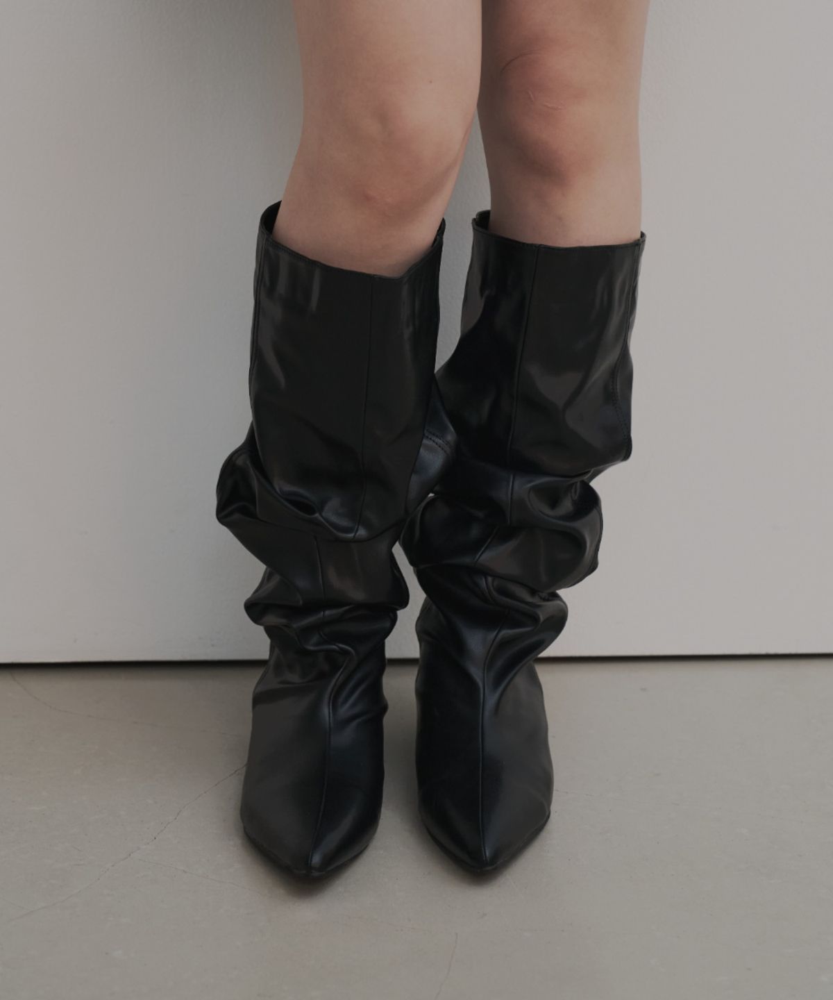 페케테(FEKETE) Slouch Boots