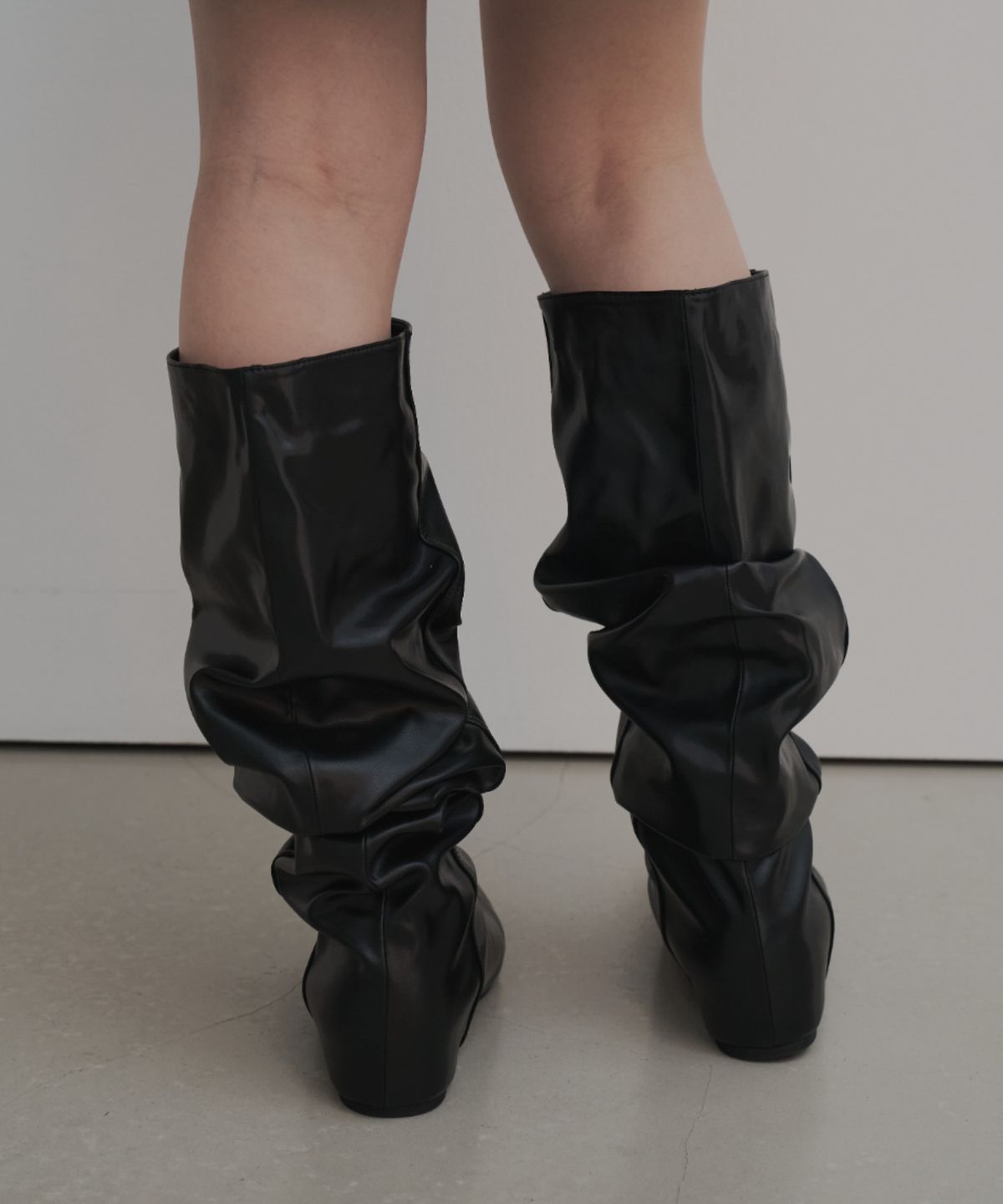 페케테(FEKETE) Slouch Boots