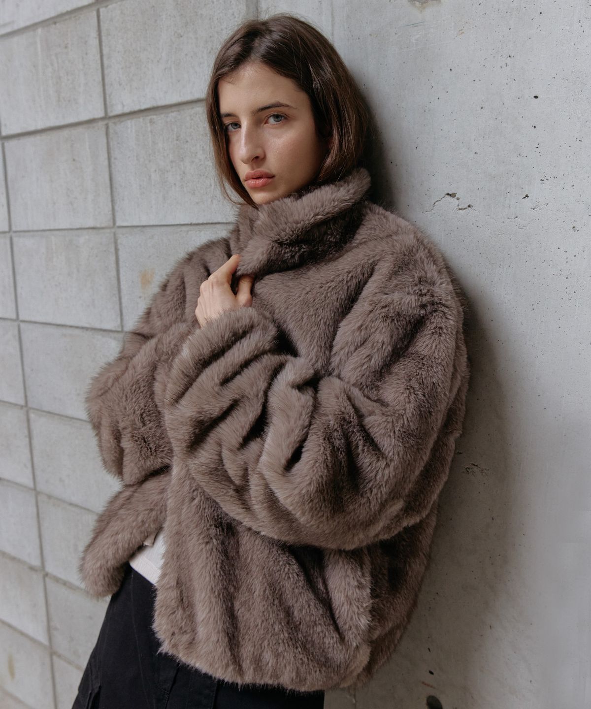 스르비(SELEVER) Mocha Reversible Fur Jacket_2 Color