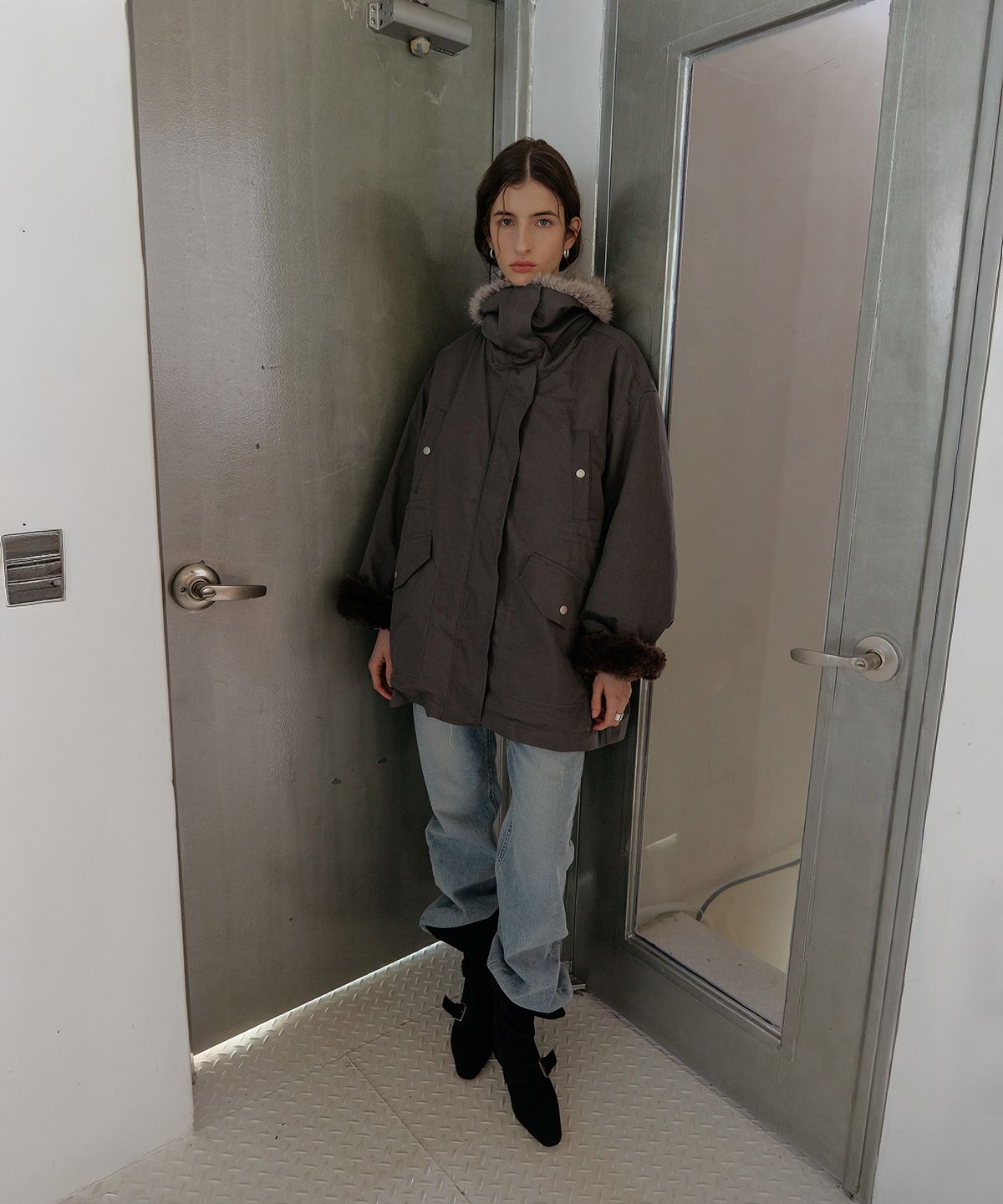 스르비(SELEVER) Shearling Fur Lined Field Jacket_2 Color