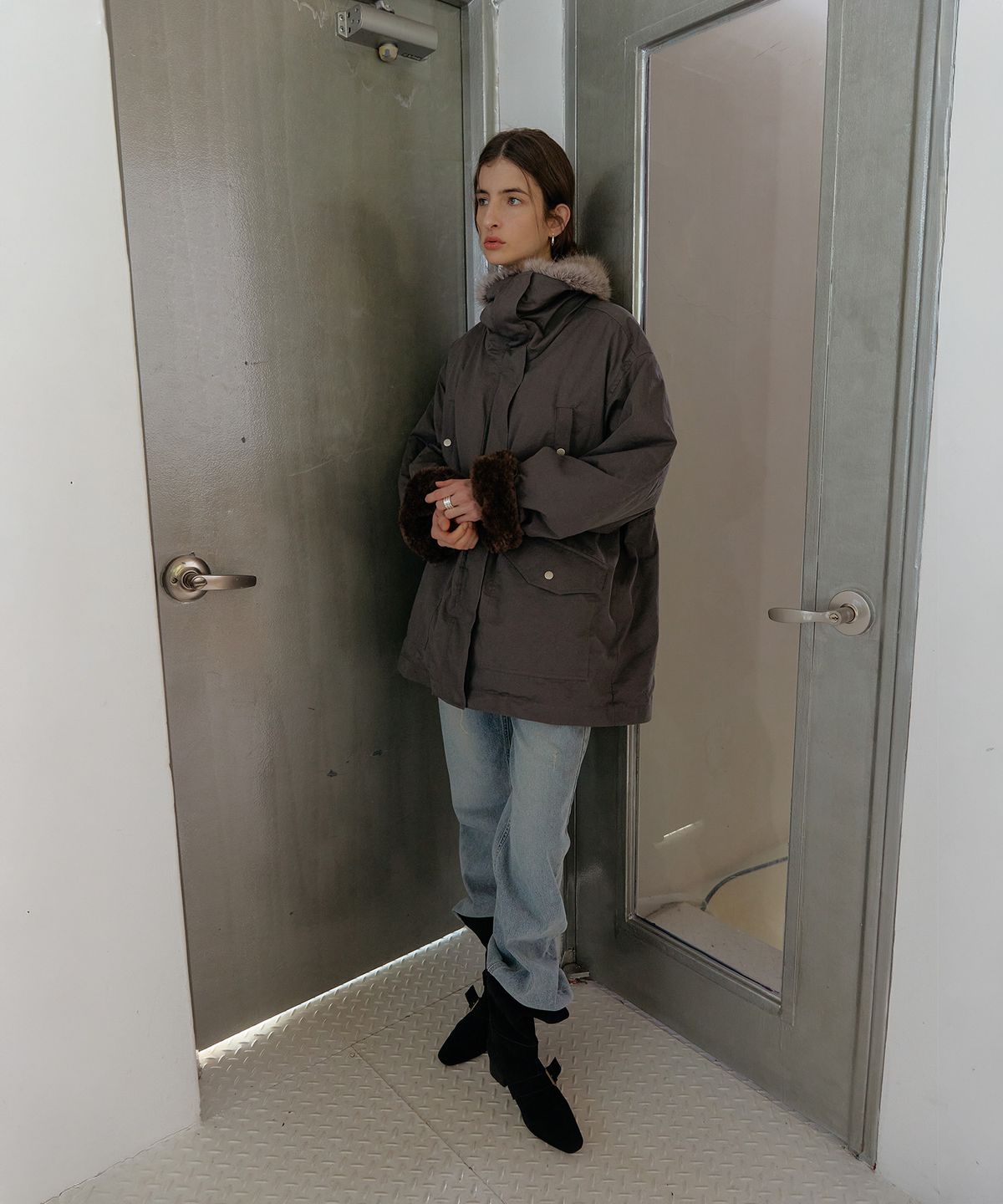 스르비(SELEVER) Shearling Fur Lined Field Jacket_2 Color