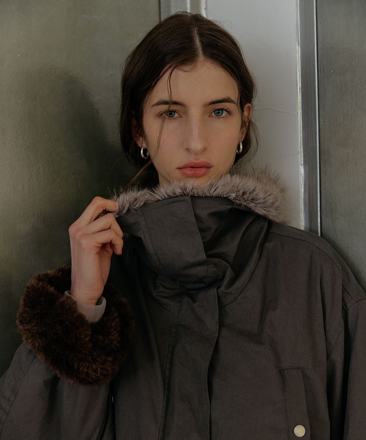 스르비(SELEVER) Shearling Fur Lined Field Jacket_2 Color