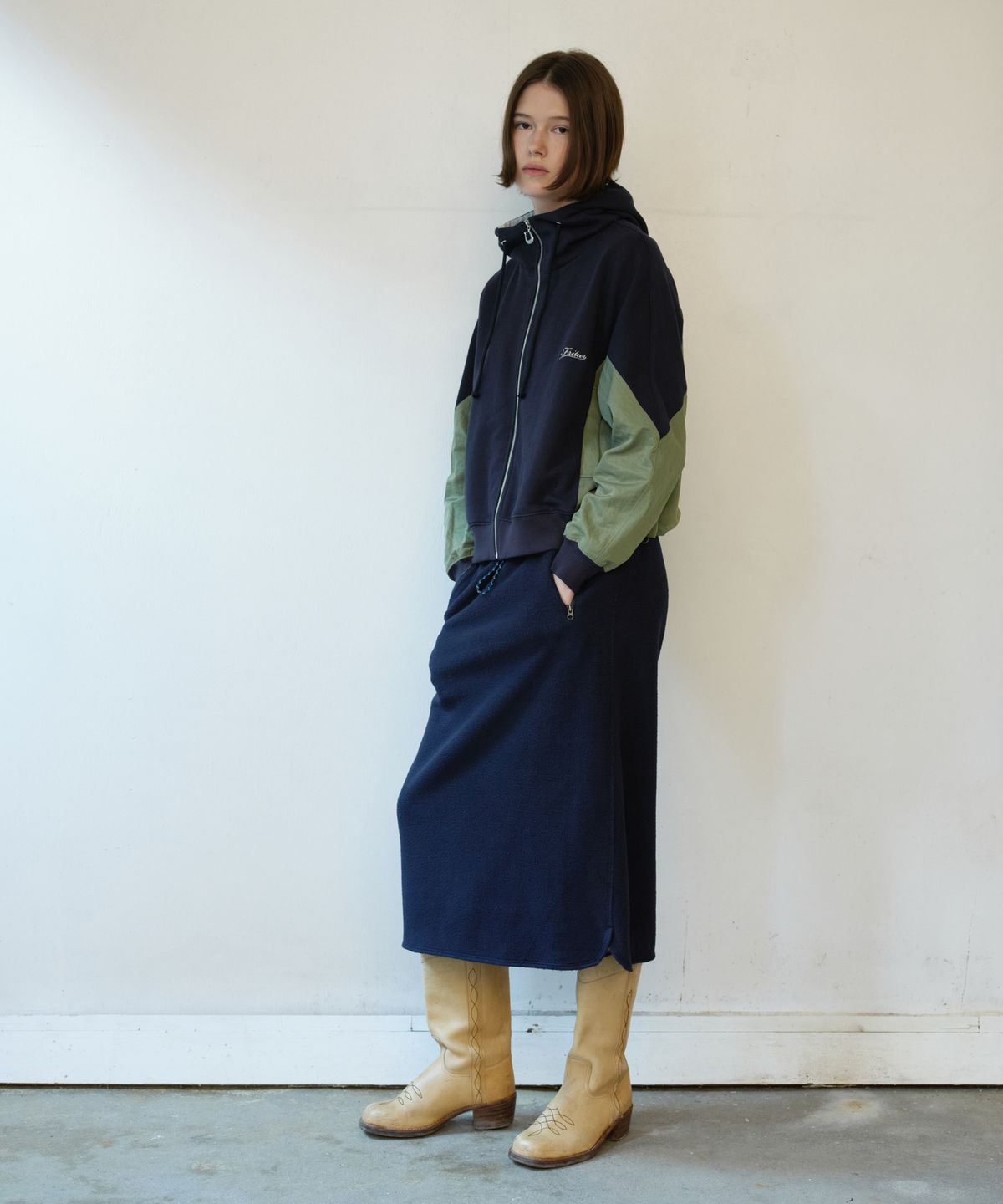 프리터(FRITUR) Nylon Panel Sweat Zip Hoodie Navy_F263TS07