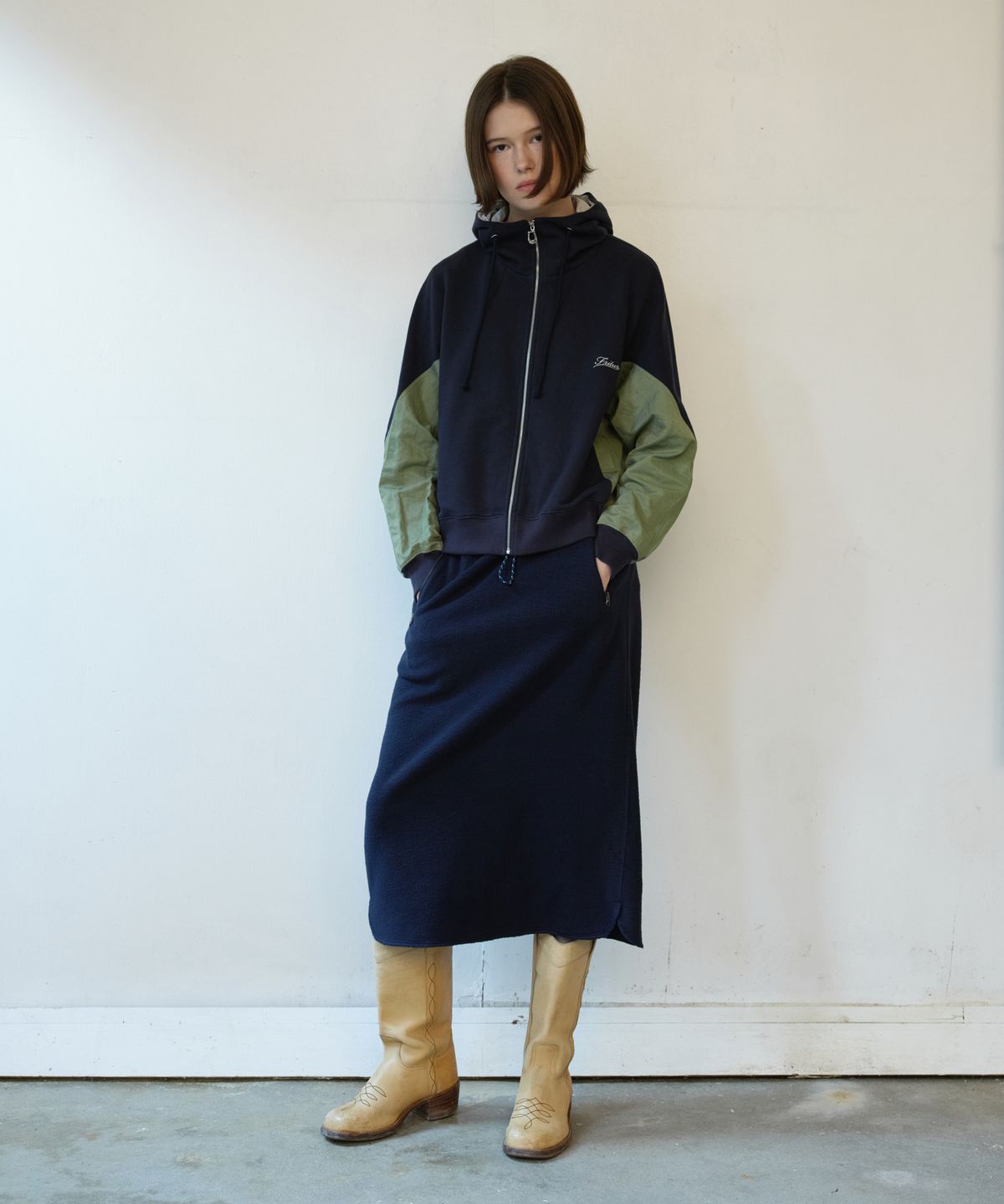 프리터(FRITUR) Nylon Panel Sweat Zip Hoodie Navy_F263TS07