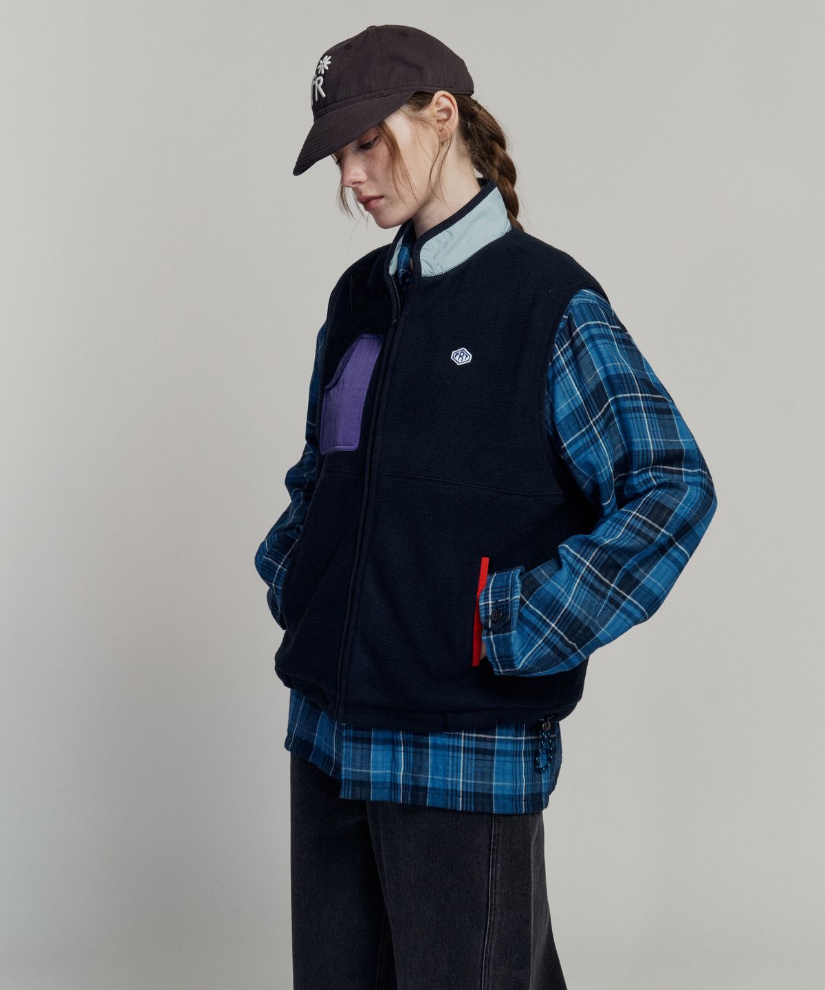 프리터(FRITUR) Round Pocket Fleece Vest Navy_F263VE01
