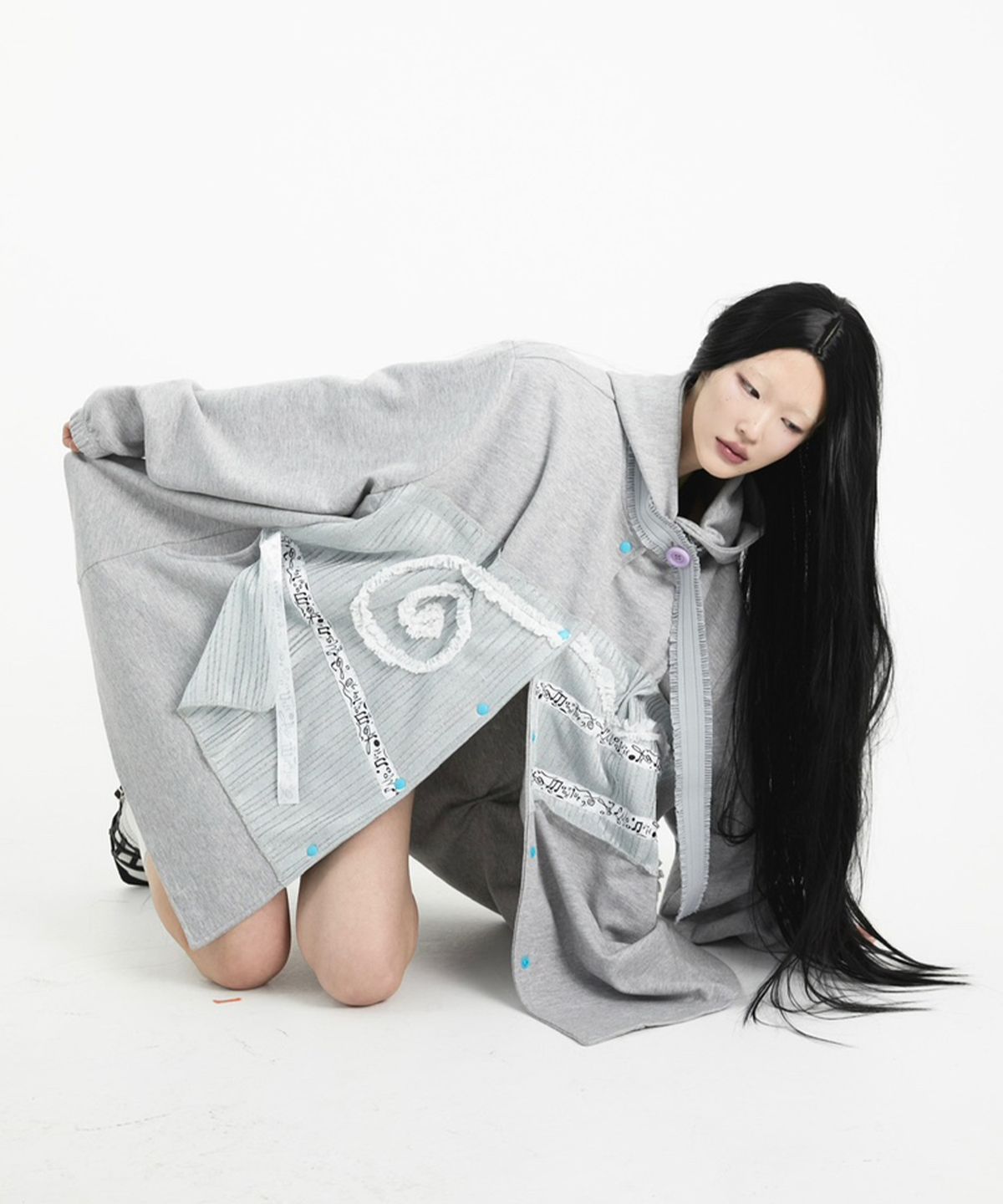 무늬드문익(MOONUI DE MOONIQUE) Swirl hoodie_스월후디