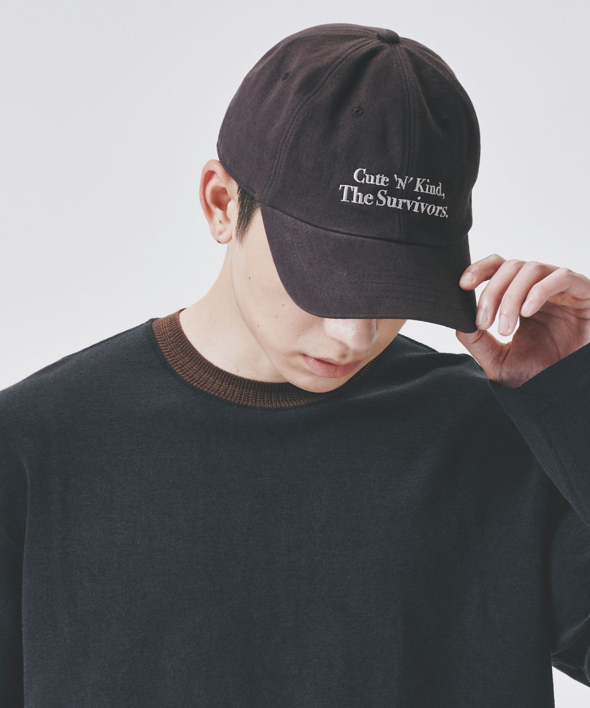 콜드블랭킷(COLD BLANKET) 큐트 앤 카인드 레터링 볼캡 브라운