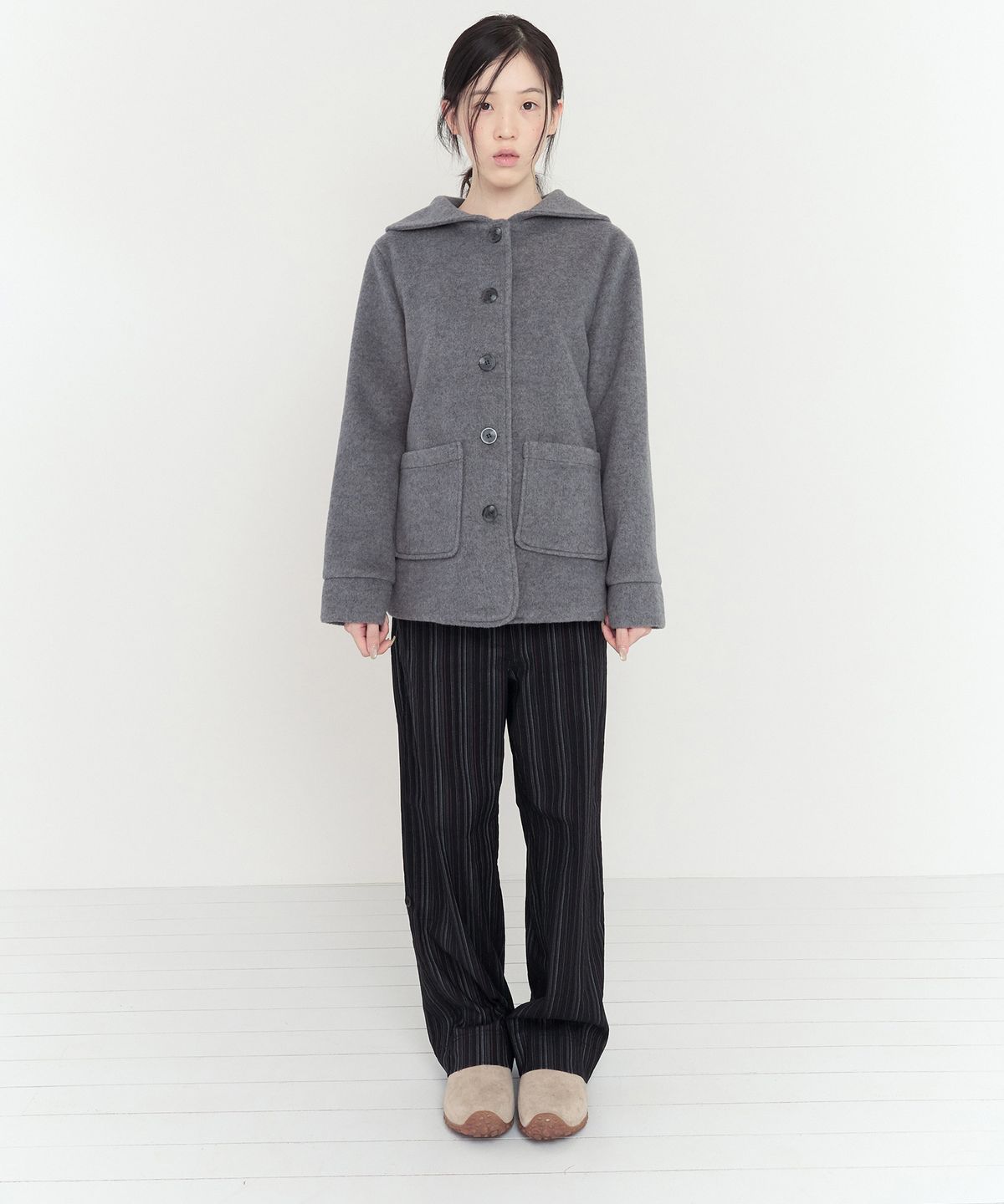 무음(MUWM) 케이프 칼라 하프 코트 Cape Collar Half Coat (Soft Gray)