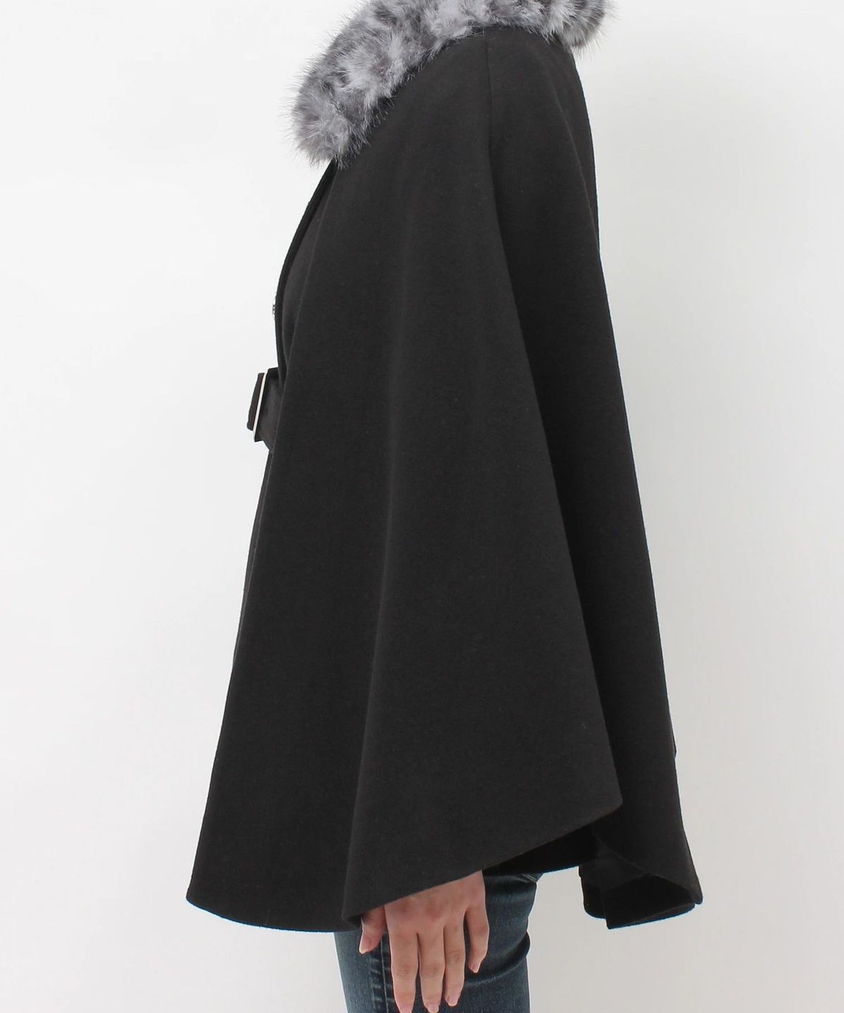 제이다(GYDA) Symmetry GYDA 3way Faux Fur Cape Coat