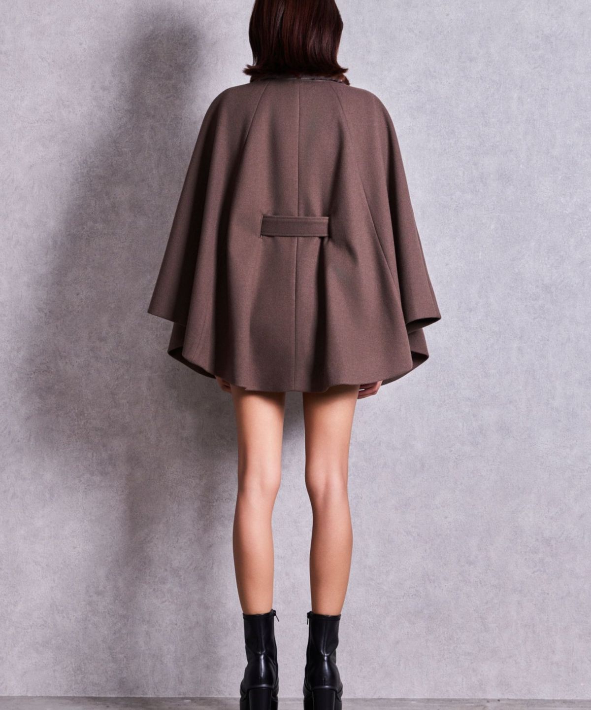제이다(GYDA) Symmetry GYDA 3way Faux Fur Cape Coat