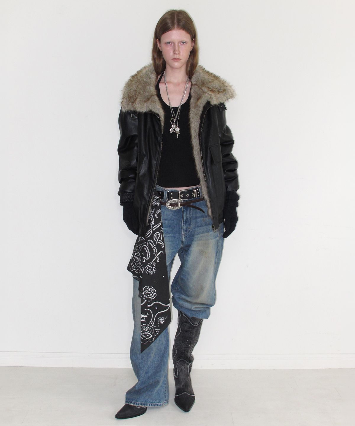 인스턴트펑크(INSTANTFUNK) REVERSIBLE HIGH NECK FUR JUMPER - BLACK