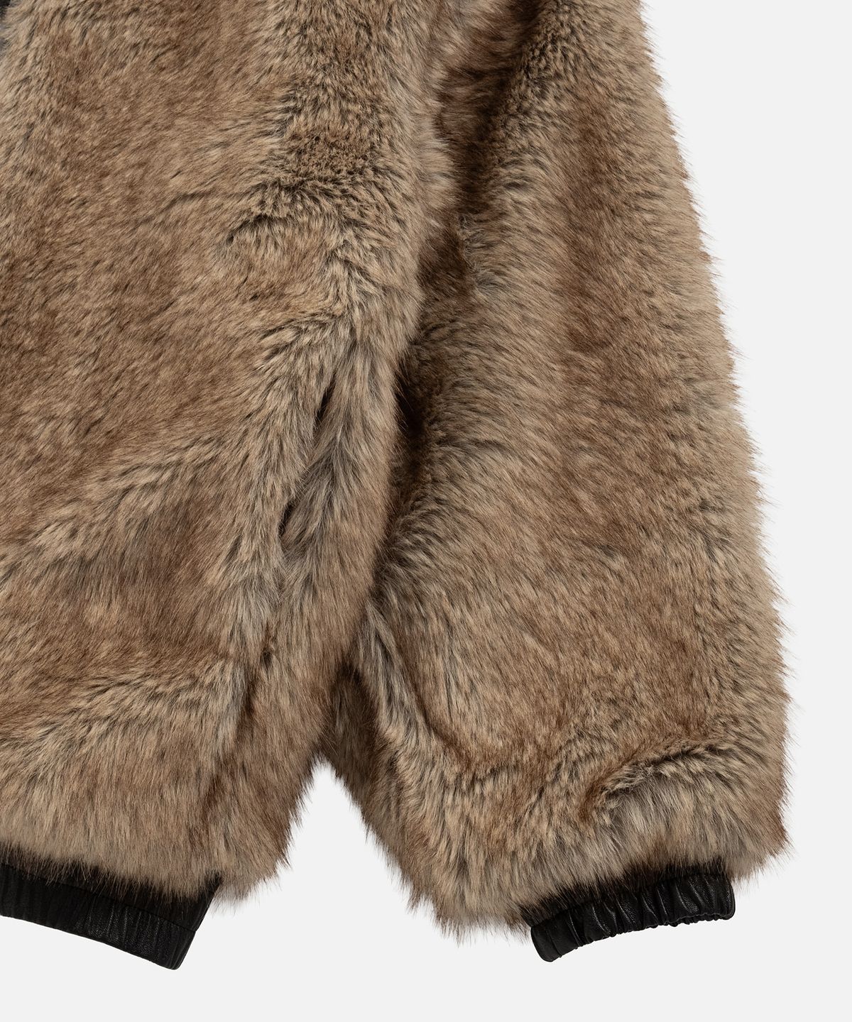 인스턴트펑크(INSTANTFUNK) REVERSIBLE HIGH NECK FUR JUMPER - BLACK