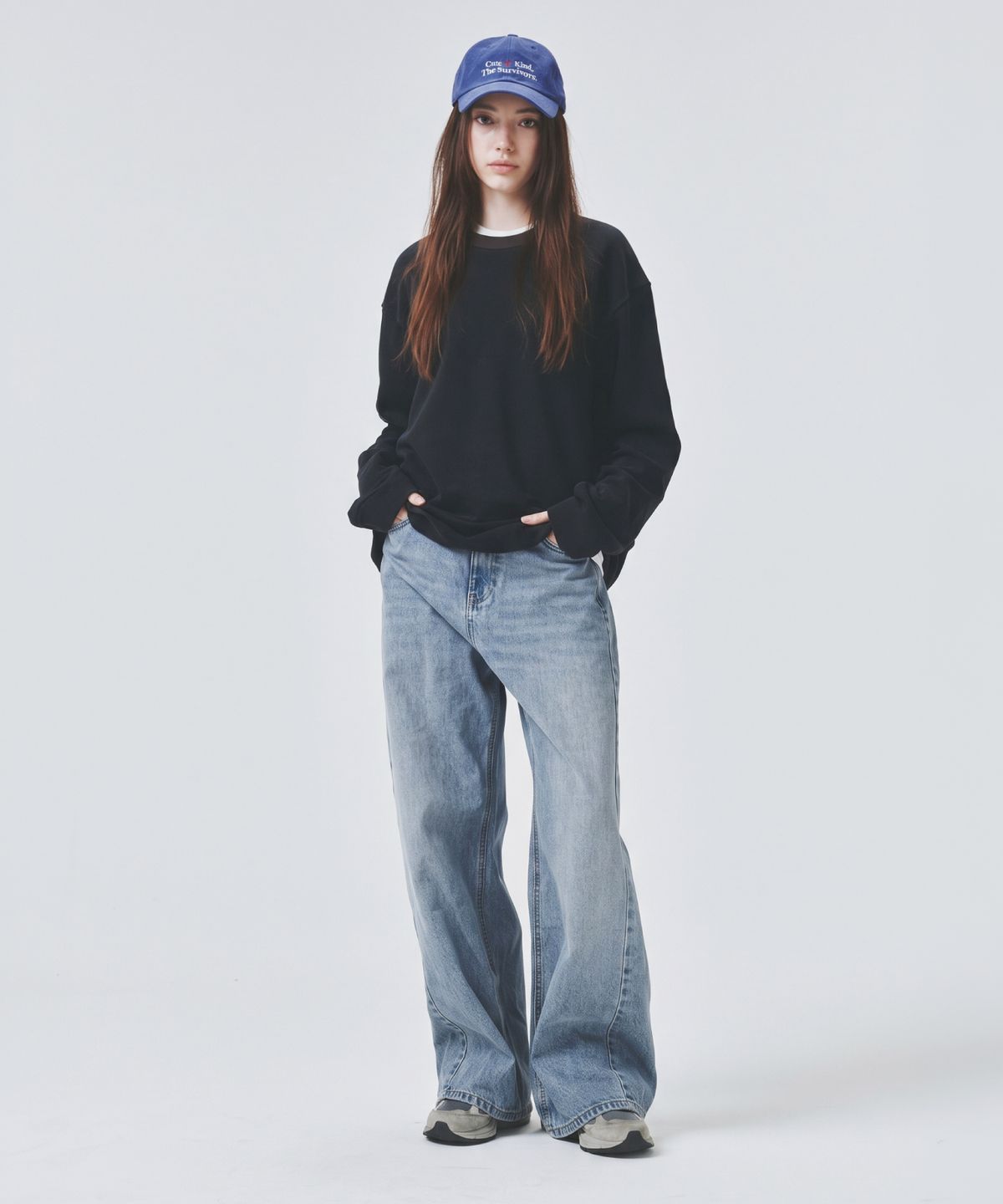 콜드블랭킷(COLD BLANKET) 큐트 앤 카인드 레터링 볼캡 블루