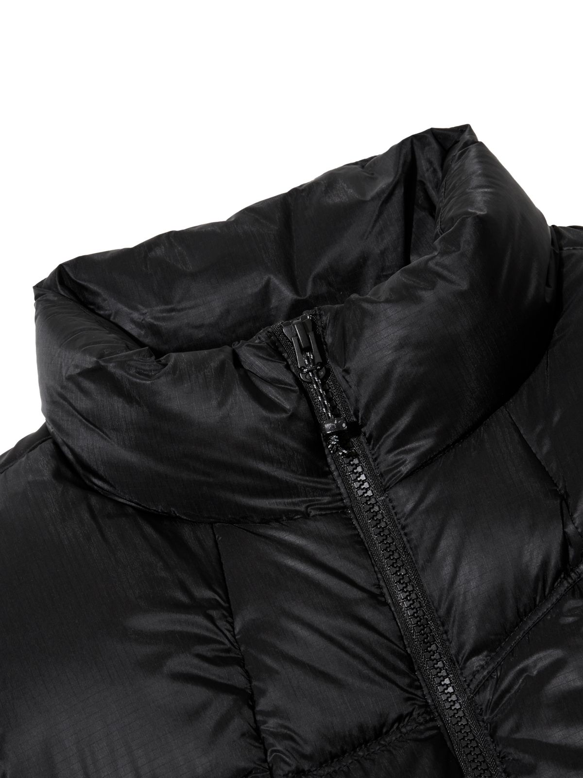 아이더(EIDER) GRATINUM (그래티넘) 남성 볼륨 다운 베스트_Black_DMU26613Z1