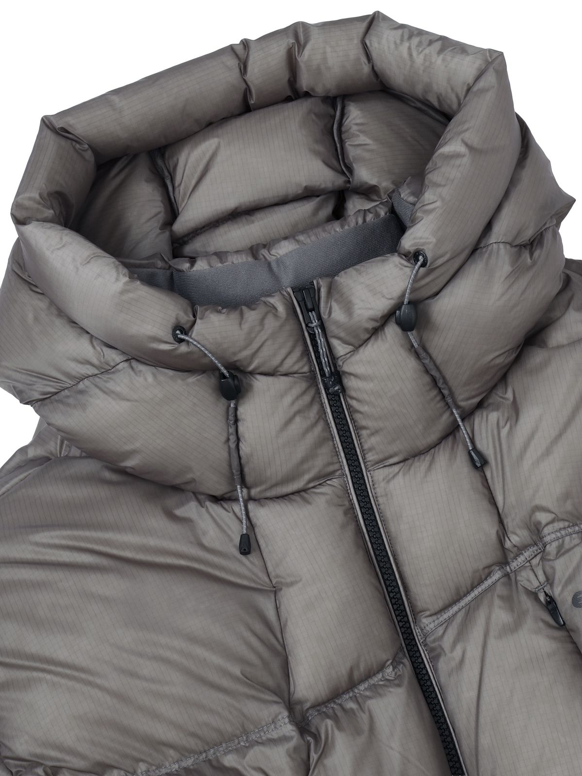 아이더(EIDER) GRATINUM (그래티넘) 남성 후디드 푸퍼 구스 다운 자켓_Grey_DMW26511C5