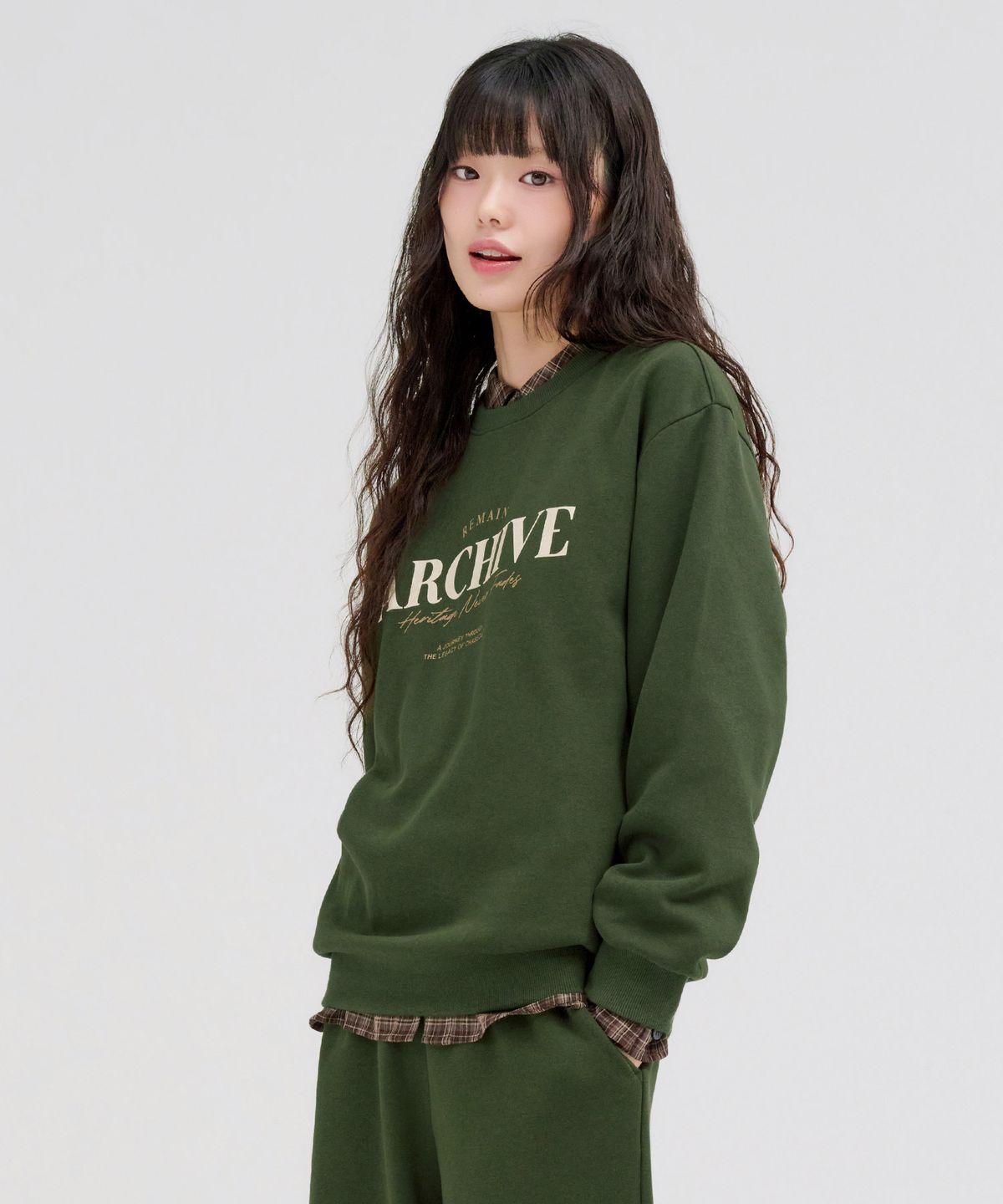 체이스컬트(CHASECULT) 공용 에센셜 기모 그래픽 맨투맨 티셔츠-FFRU5121C0C
