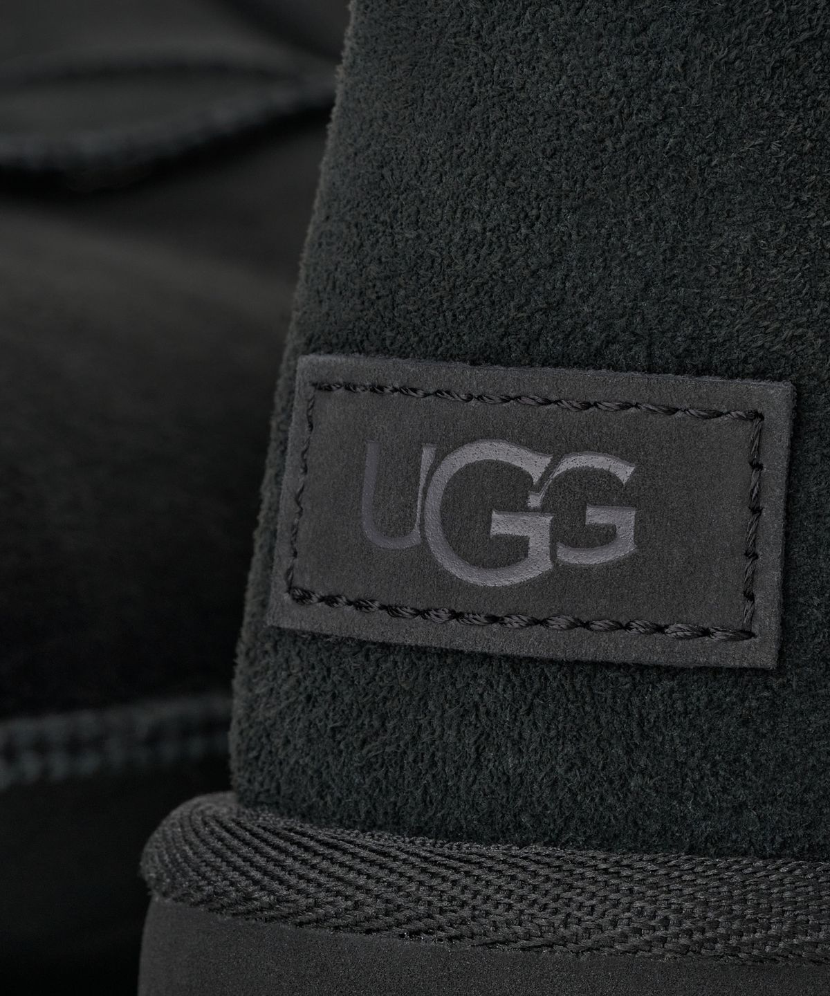 어그(UGG) [WOMEN] 클래식 울트라 톨 - 블랙 / 1182132-BLK