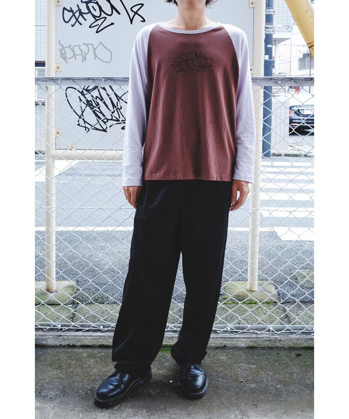 1011갤러리(1011 GALLERY) Rohheit Return Raglan Long Sleeve - Brown/Lavender