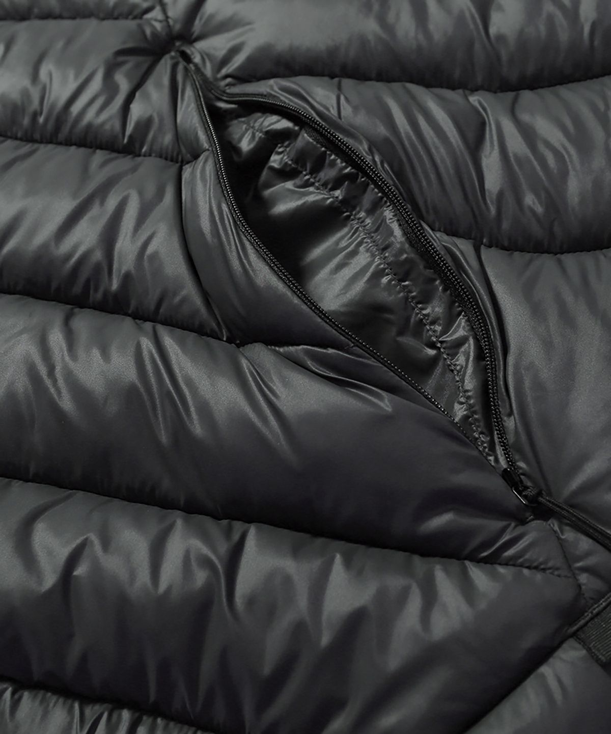 모이프(MOIF) [AW26] LIGHTWEIGHT THERMAL PARKA / GUNMETAL