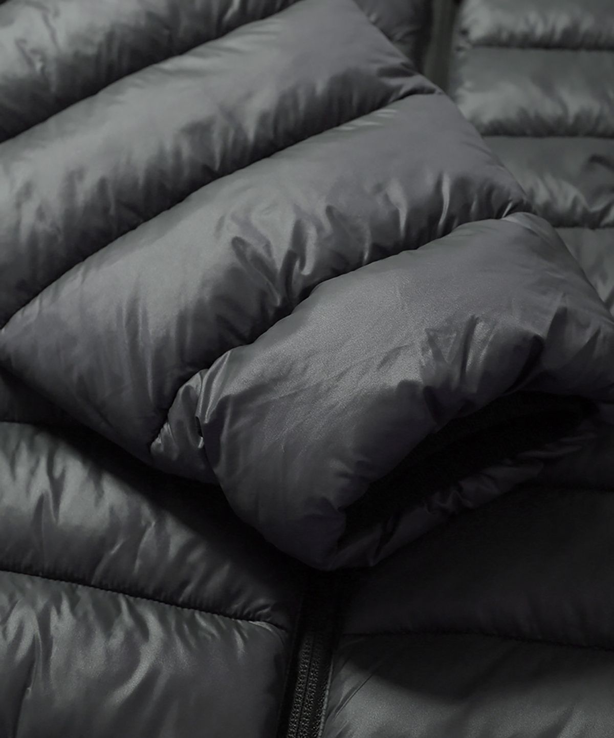 모이프(MOIF) [AW26] LIGHTWEIGHT THERMAL PARKA / GUNMETAL