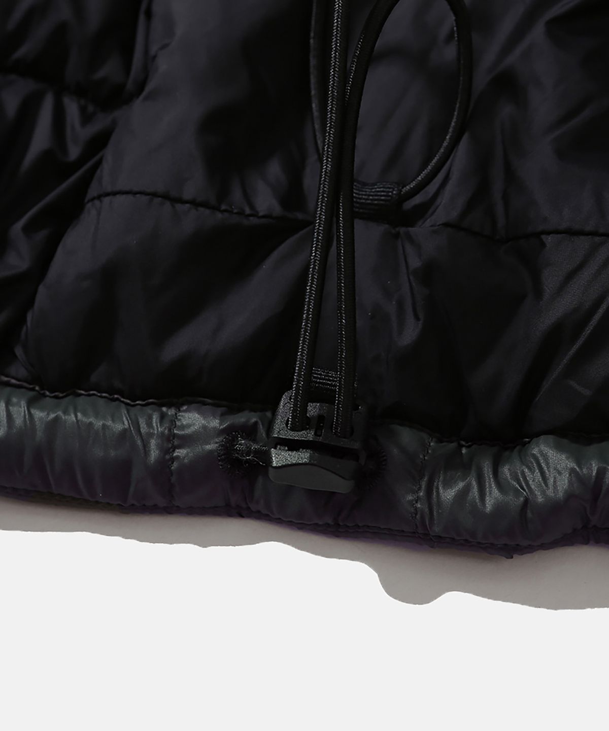 모이프(MOIF) [AW26] LIGHTWEIGHT THERMAL PARKA / GUNMETAL