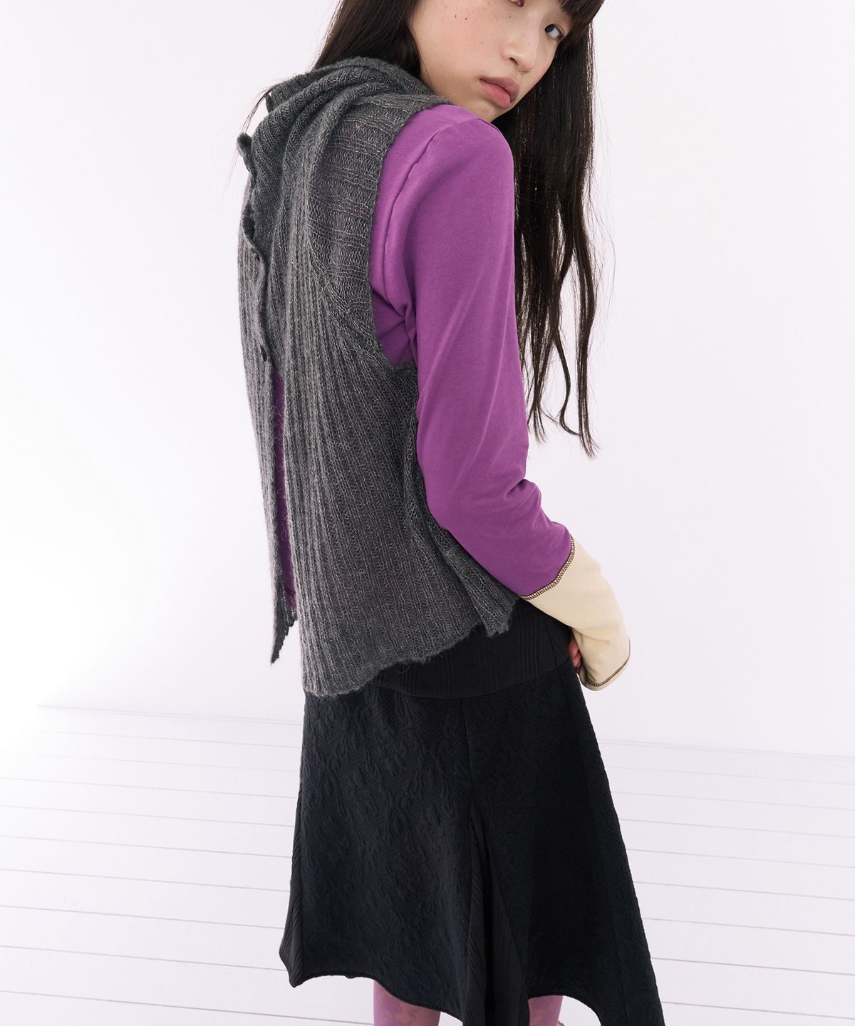 무음(MUWM) 3-웨이 버튼 니트 탑 3-way Button Knit Top (Charcoal)
