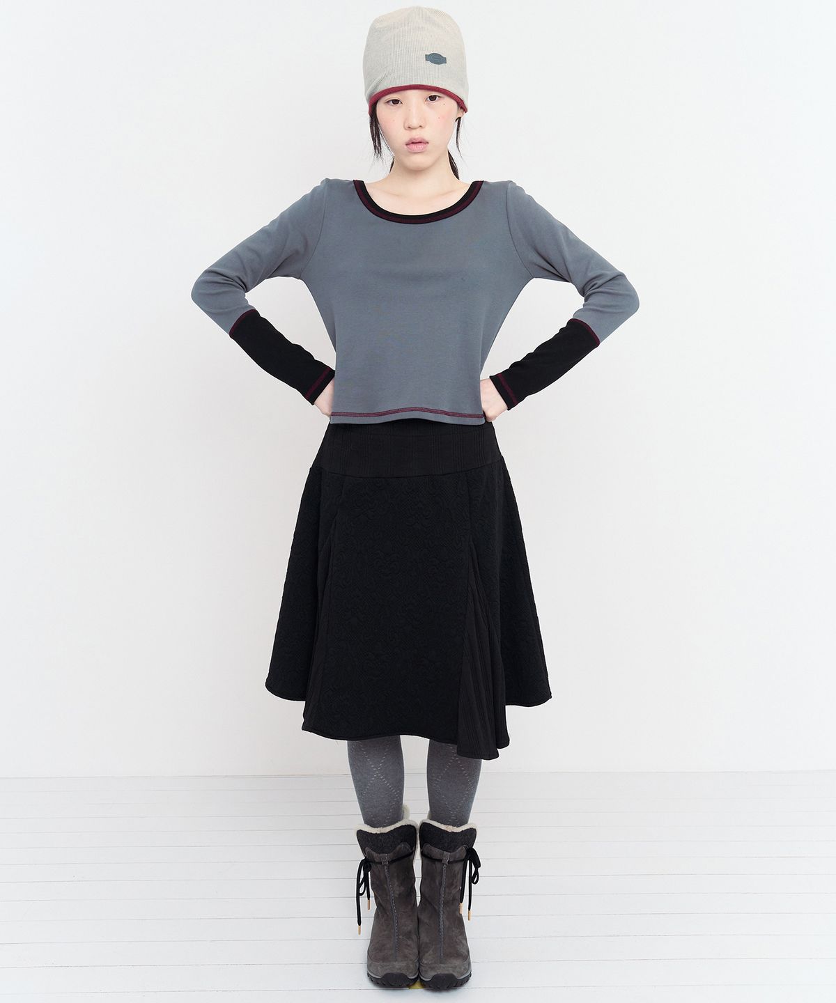 무음(MUWM) 스쿱 포 슬리브 티 Scoop Paw Sleeve Tee (3 Colors)