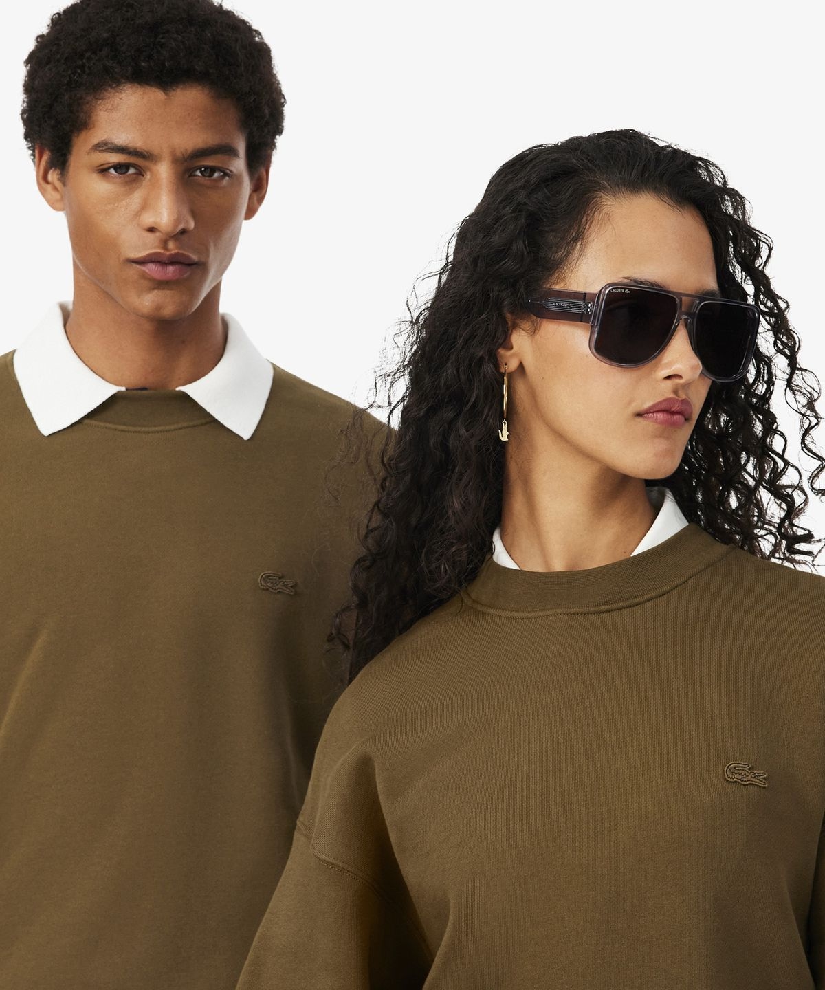 라코스테(LACOSTE) 남성 크록 시그니처 루즈핏 크루넥 스웻셔츠 SH7745-56N DPD