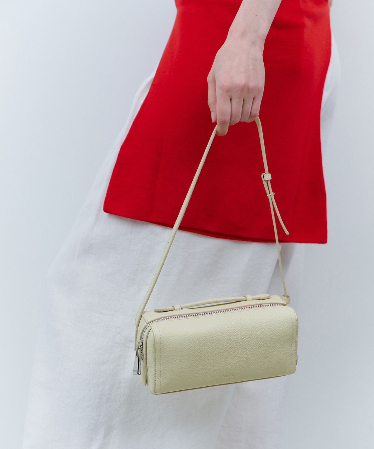 코이무이(KOIMOOI) Pause Tote Bag (Cream)
