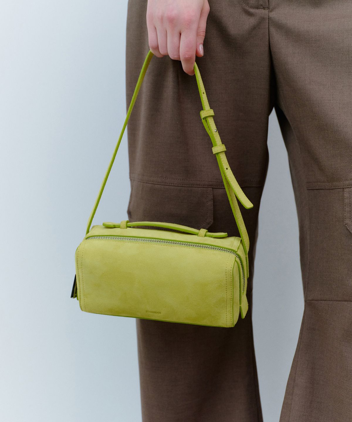 코이무이(KOIMOOI) Pause Tote Bag (Lime Suede)