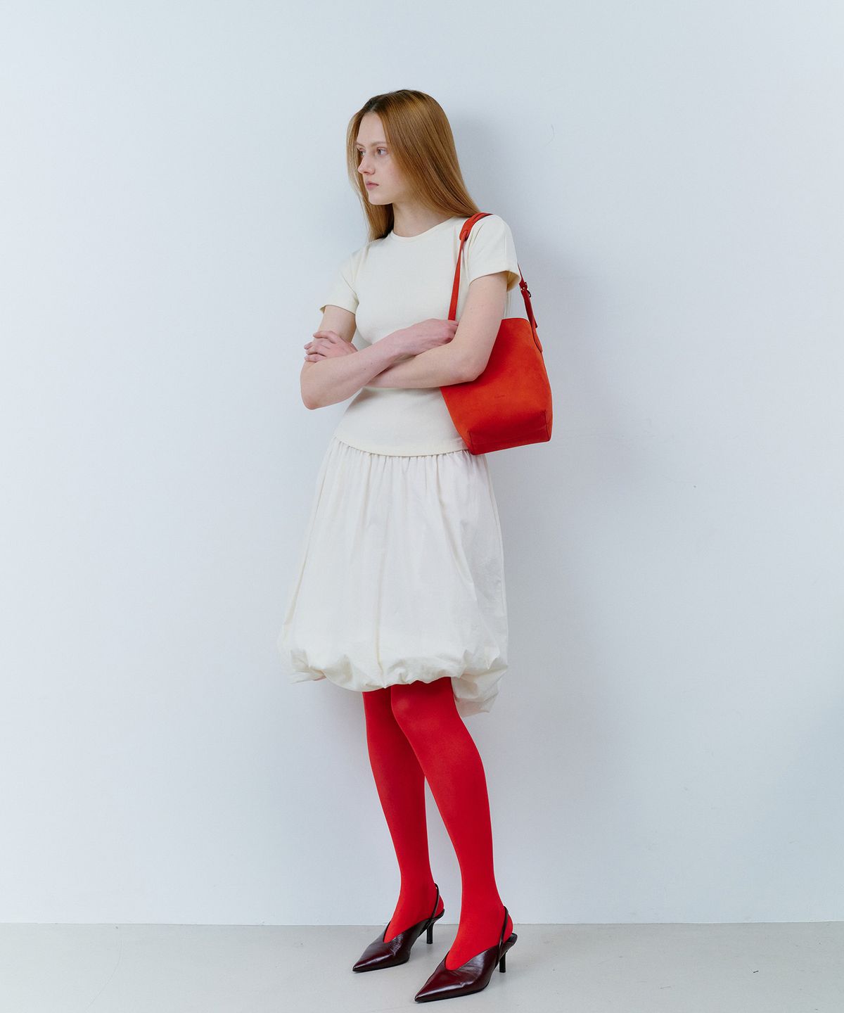 코이무이(KOIMOOI) Pause Hobo Bag Small (Red Suede)