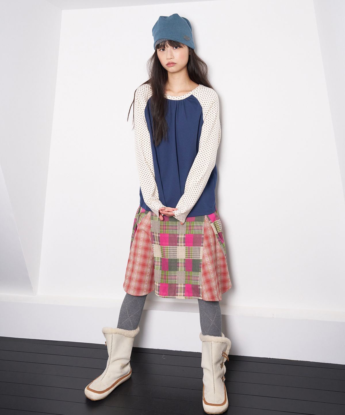 무음(MUWM) 스타 셔링 래글런 티 Star Shirring Raglan Tee (Navy Cream)
