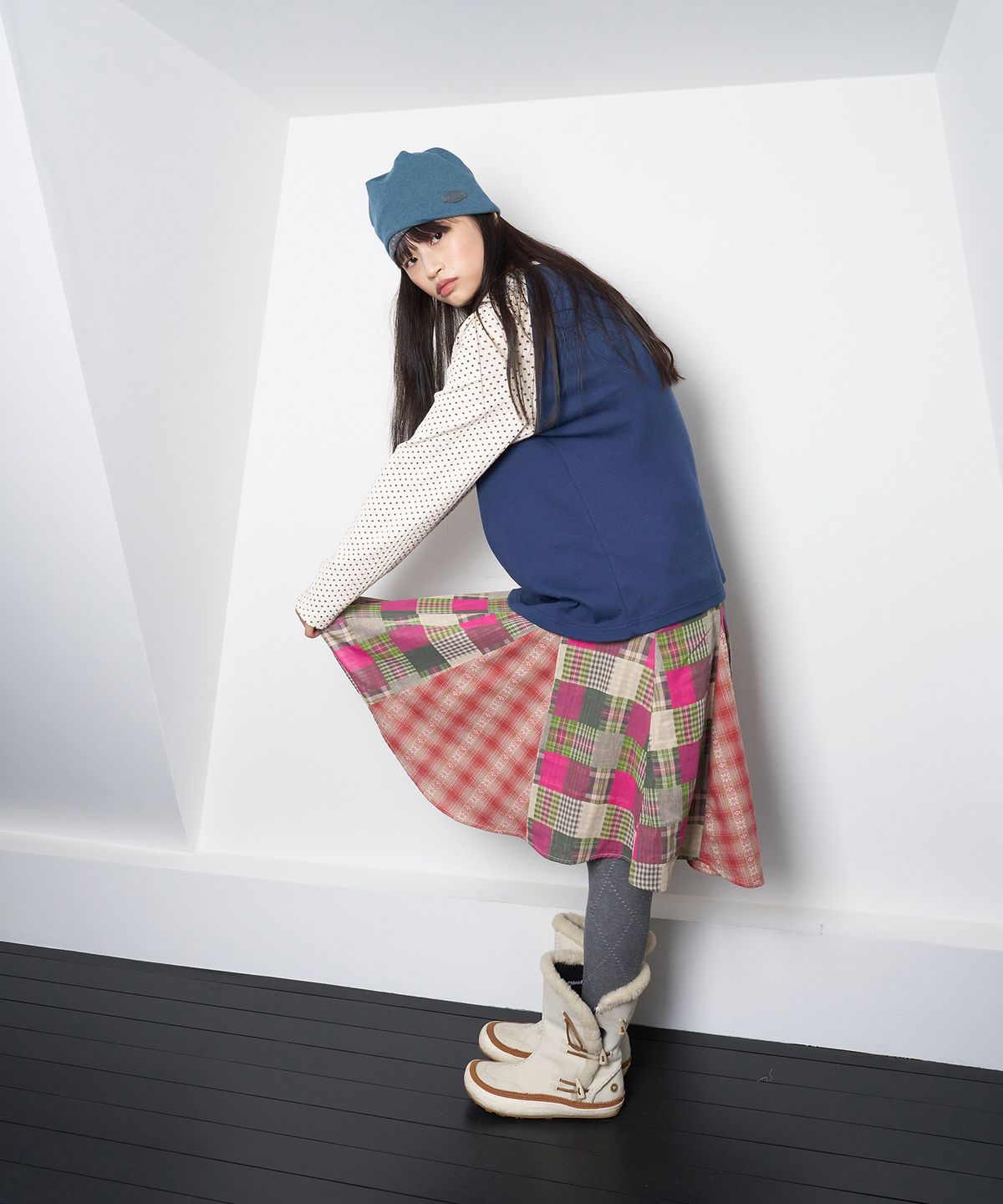 무음(MUWM) 스타 셔링 래글런 티 Star Shirring Raglan Tee (Navy Cream)
