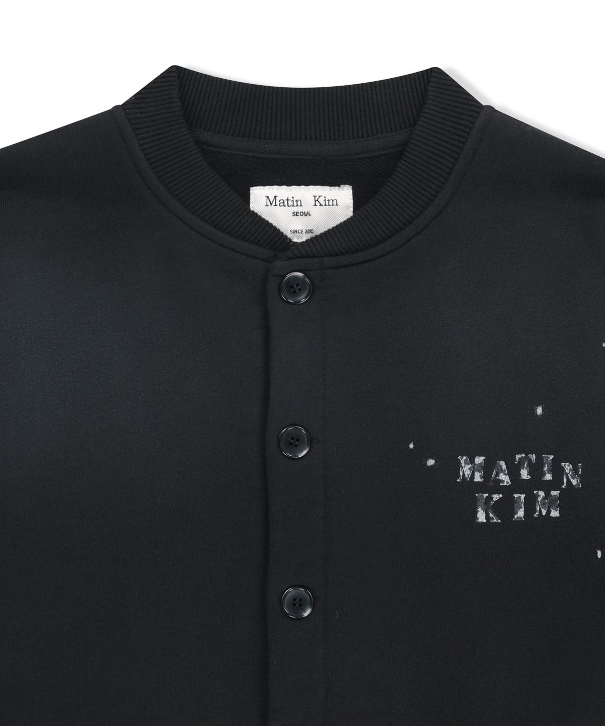 마뗑킴(MATIN KIM) DUSTY WASHED BUTTON UP JUMPER IN BLACK