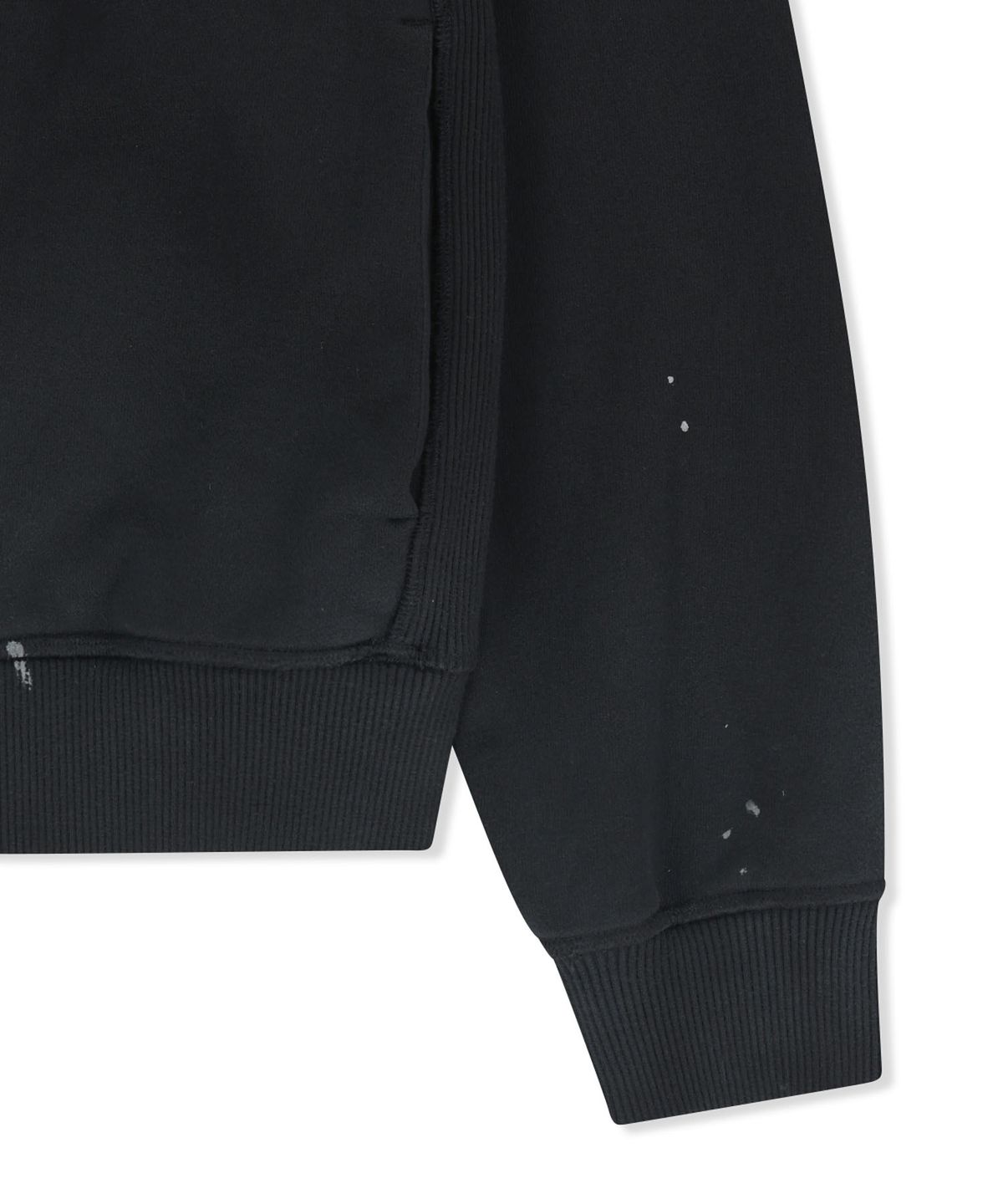 마뗑킴(MATIN KIM) DUSTY WASHED BUTTON UP JUMPER IN BLACK