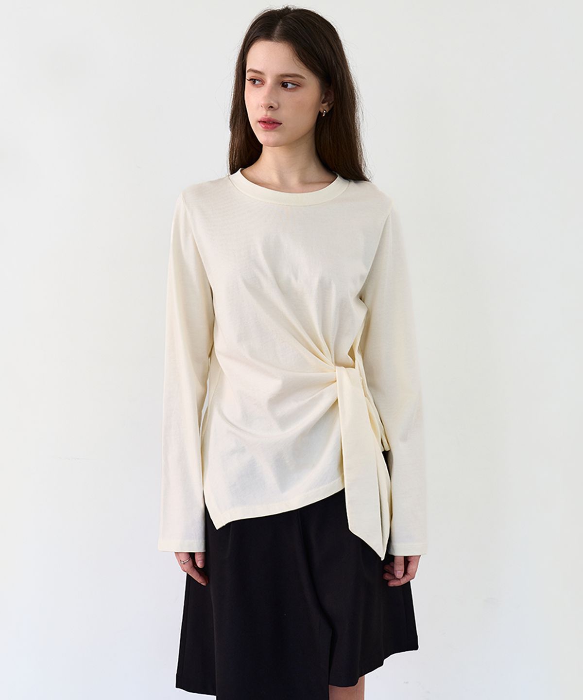 르이엘(LE YIEL) Waist Tie T-Shirt_Ivory 웨이스트 타이 티셔츠_아이보리