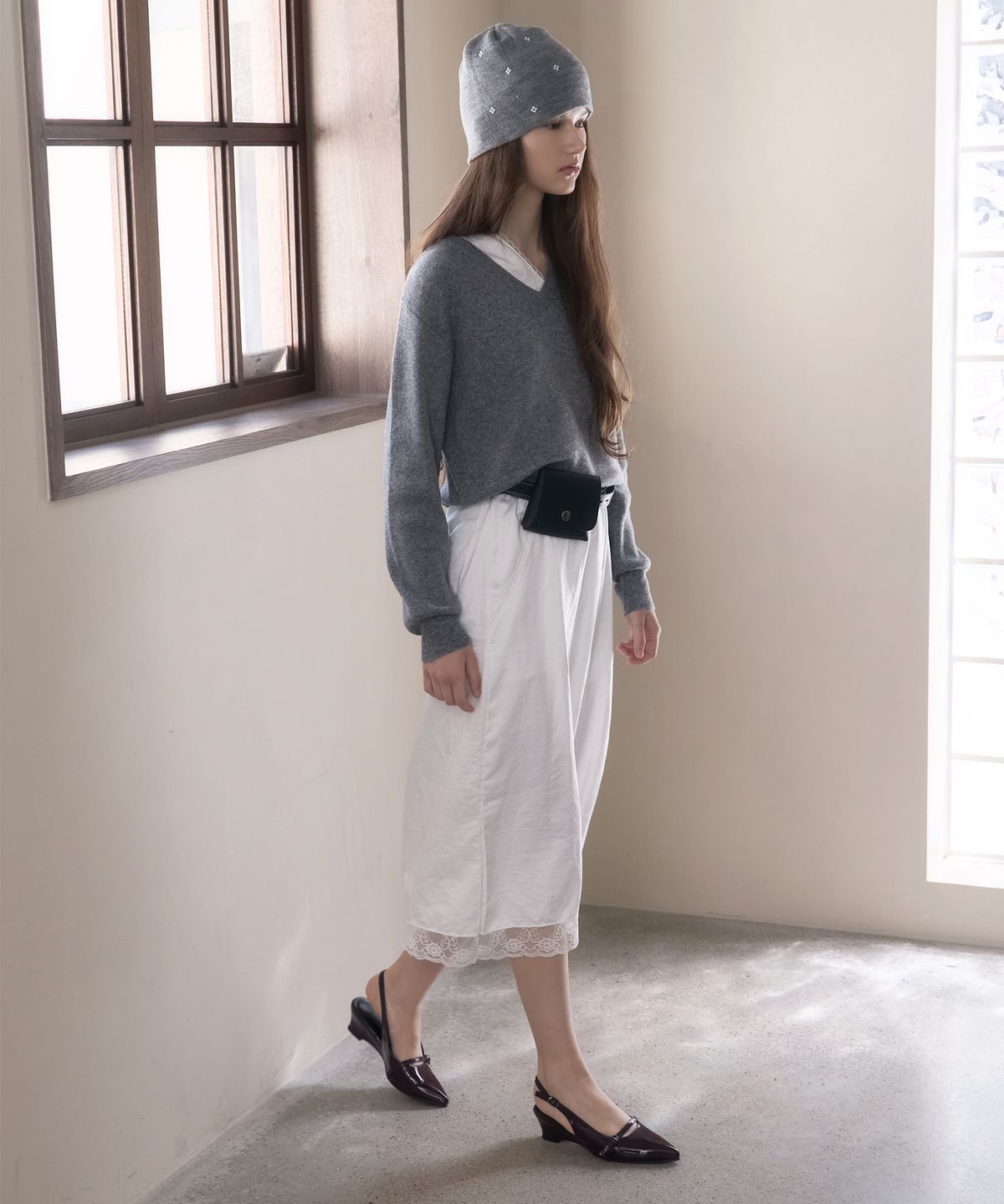 세스띠(CESTI) 실루엣 롱토 웨지 슬링백 (2colors)