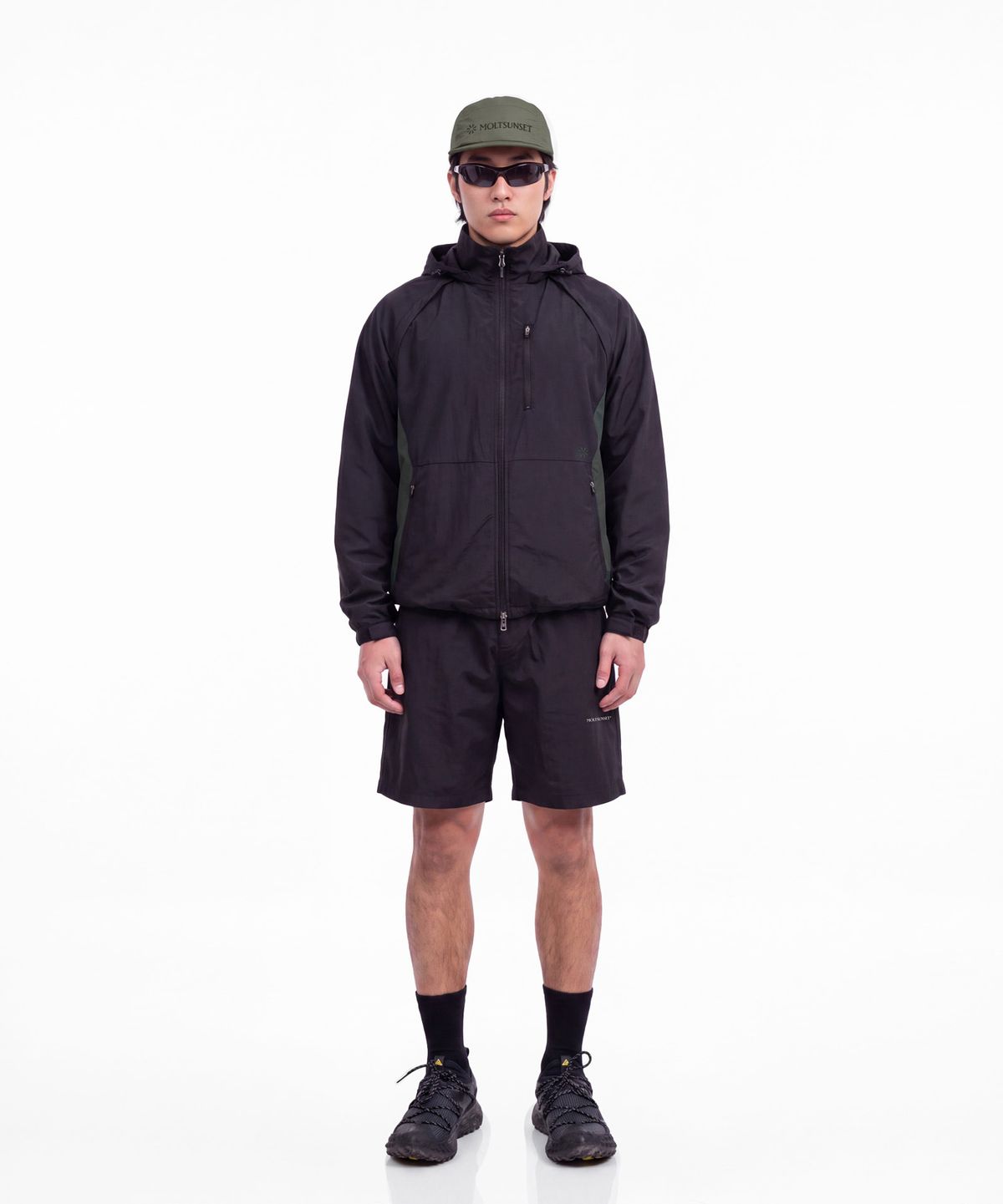 몰트선셋(MOLTSUNSET) Convertible Block Shell - Black