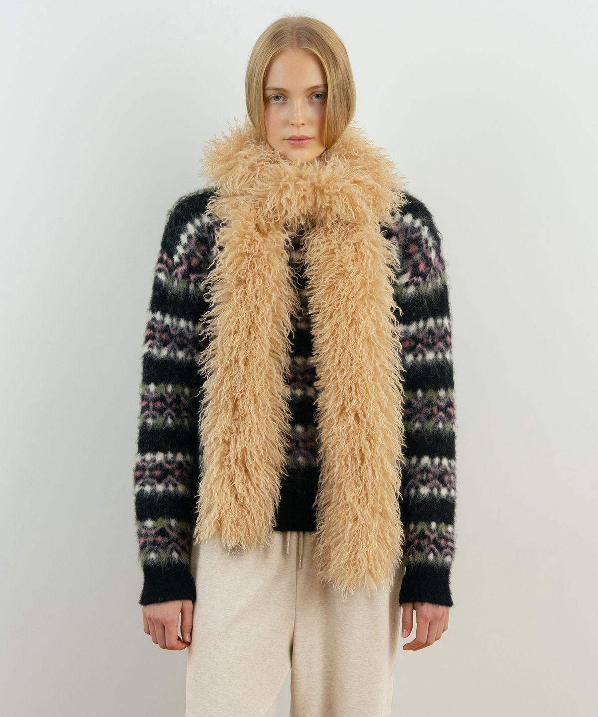 시눈(SINOON) Fluffy Hairy Fur Scarf (Beige)