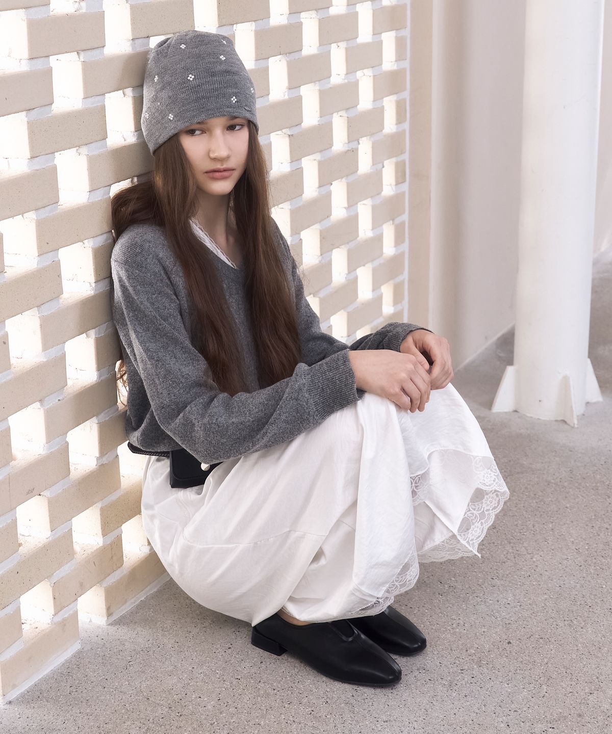 세스띠(CESTI) 슬릿 스퀘어 밴딩 로퍼 (BLACK)