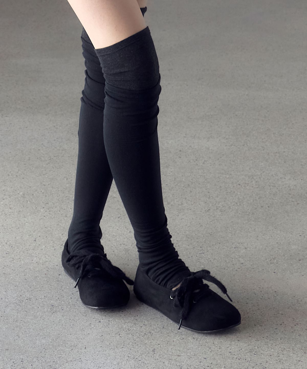 세스띠(CESTI) 뮤즈 스웨이드 레이스업 플랫 (BLACK)