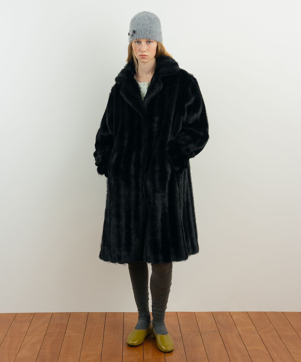 시눈(SINOON) Maxi Fur Jacket (Black)