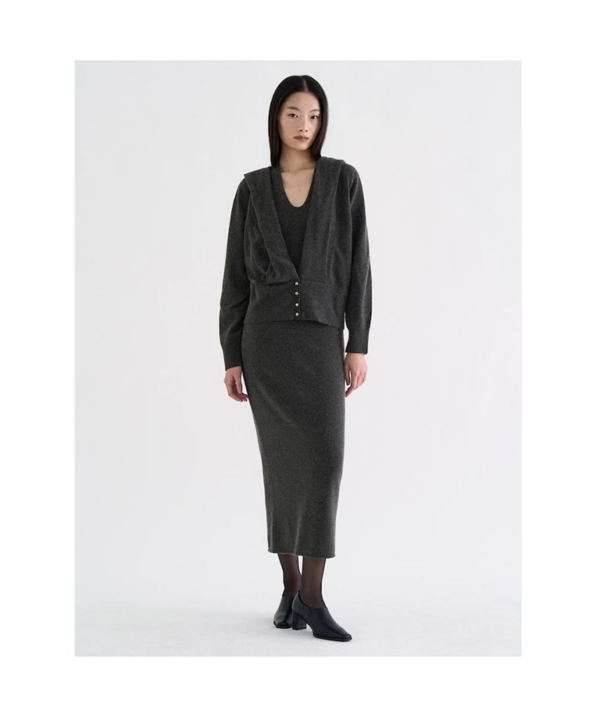 앙개(ANGGAE) Knit Long Dress  Ash