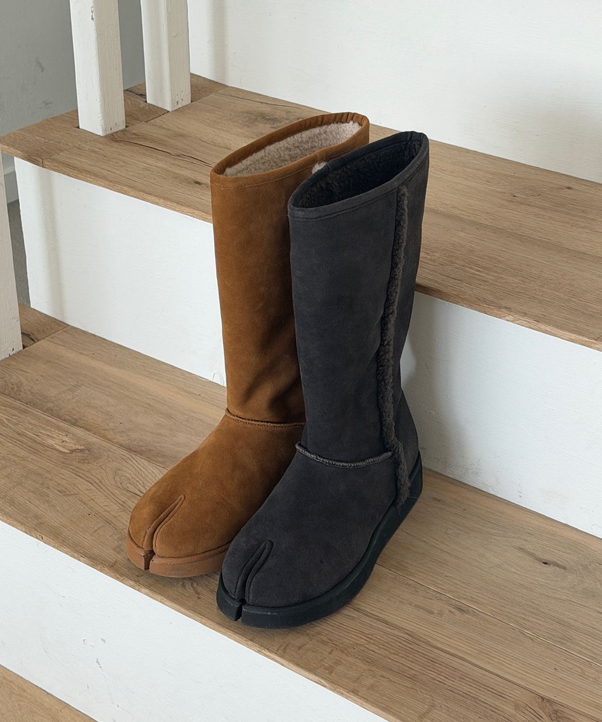 아수라(ASURA) TABI SHEARLING BOOTS (CASHEW NUT)