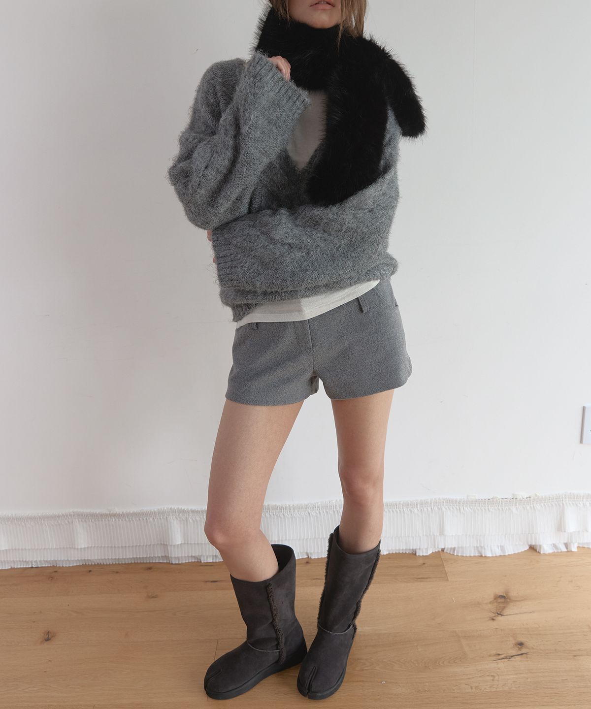 아수라(ASURA) TABI SHEARLING BOOTS (CHARCOAL)
