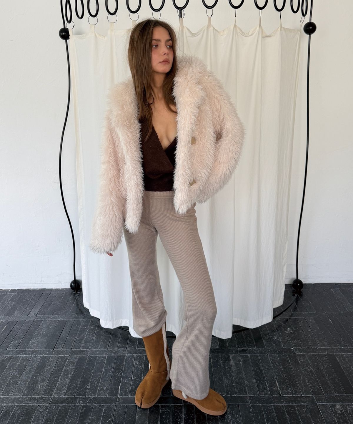 아수라(ASURA) WARM KNIT BOOTCUT PANTS (BEIGE)
