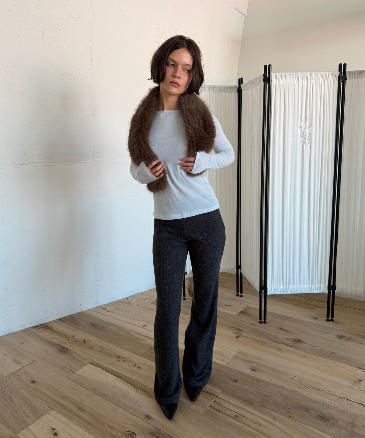 아수라(ASURA) WARM KNIT BOOTCUT PANTS (CHARCOAL)