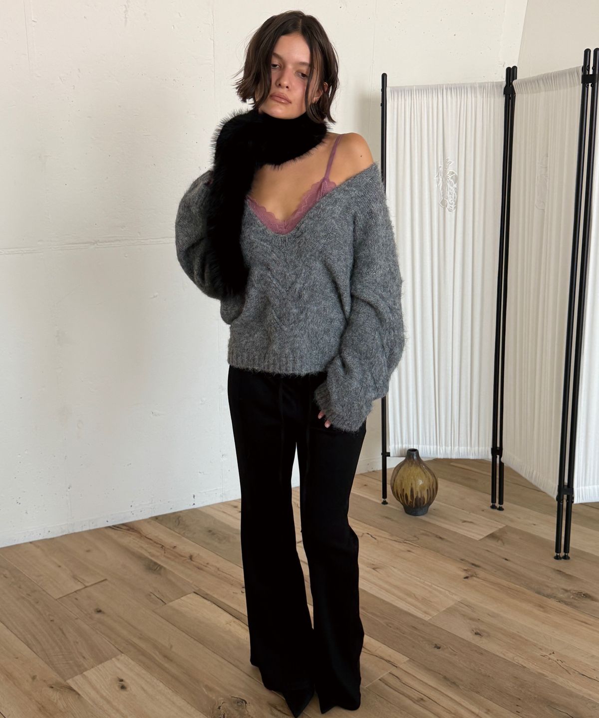 아수라(ASURA) TWIST DEEP V KNIT (MELANGE GREY)