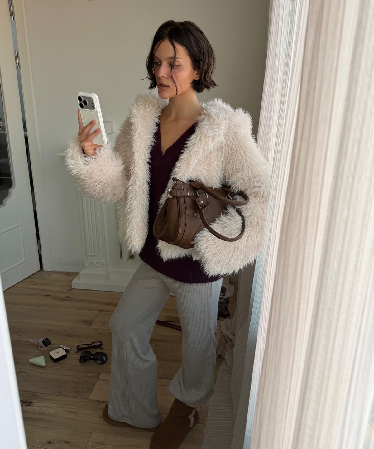 아수라(ASURA) TOGGLE HODDIE FUR JACKET (IVORY)